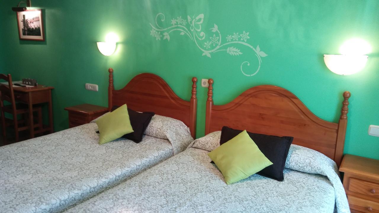 Hostal Ekaitza Hotel Lesaka Ngoại thất bức ảnh